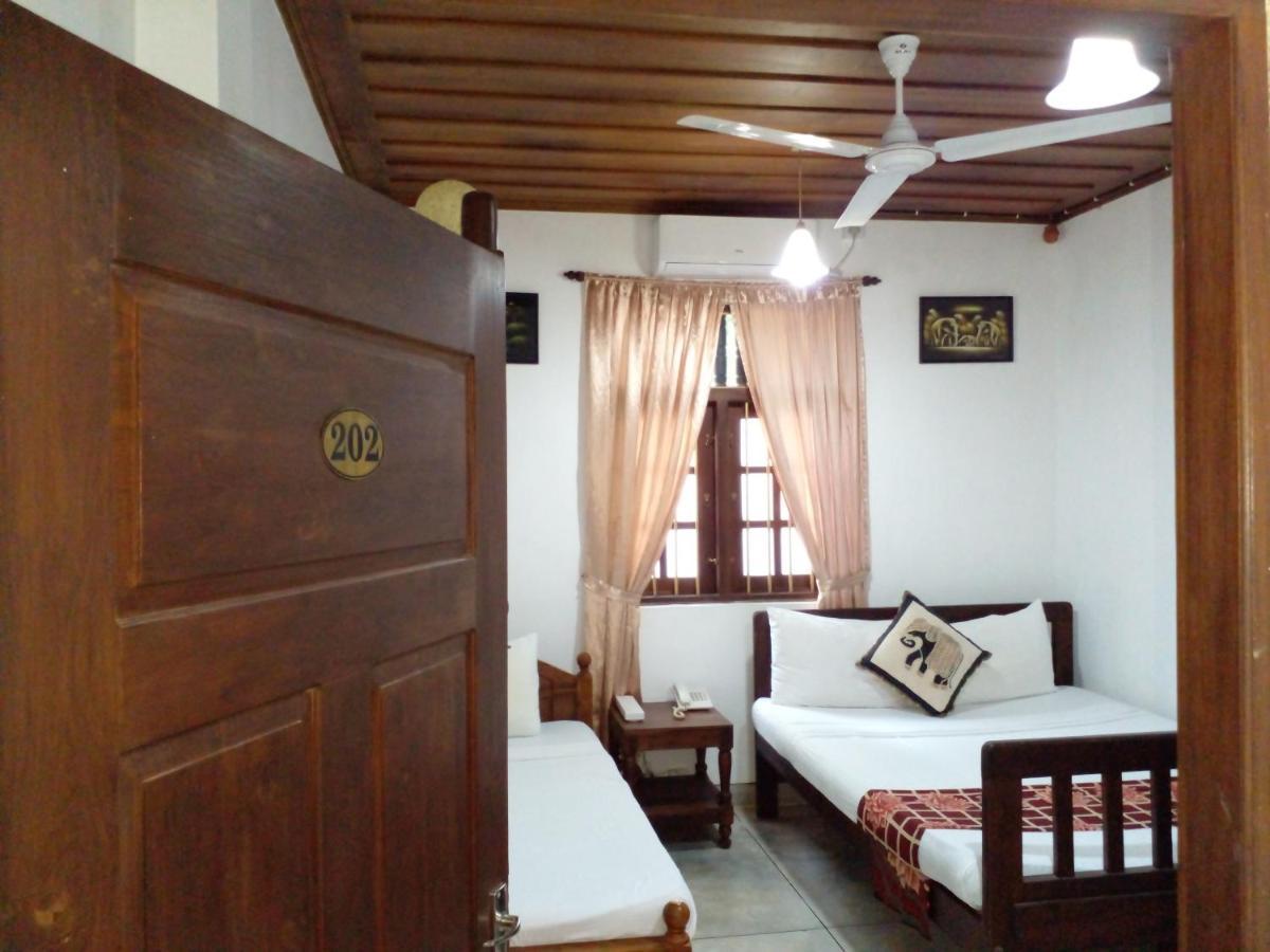 Muduna Walawwa Resort Kandy Eksteriør bilde